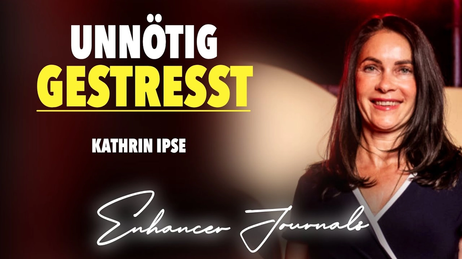 Kathrin Ipse - Expertin für Stressregulation, Nervensystem-Balance und professionelle Hypnose - Eine Frau spricht zu einem Publikum